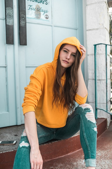 Caitlin Craig Lawrence Yellow Green